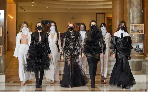 Primul Fashion Show în format video, din România: SOIREES DE LA MODE 23 -Memories by Alin Gălățescu -  difuzat în exclusivitate pe viva.ro: "O nouă estetică dedicată oamenilor speciali, care ne-au influențat și care nu mai sunt"