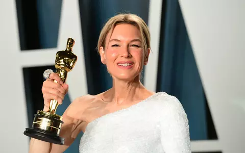 La 52 de ani, Renée Zellweger este, pentru prima oară, slabă. Dieta ei detaliată: ce mănâncă zilnic încât să nu depășească 1200 de calorii