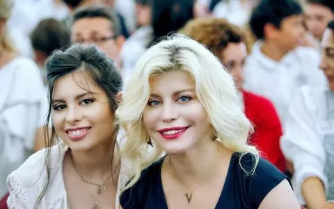 Fiica Loredanei Groza a împlinit 22 de ani. Fotografia cu Elena i-a impresionat pe fani: cum au sărbătorit evenimentul