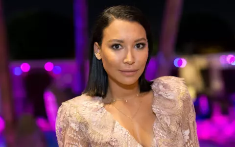 Actrița Naya Rivera, din serialul "Glee", disparută în timpul unei plimbări pe un lac din California. Fiul ei a fost găsit singur în barcă