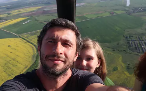 Dragoș Bucur și fiica lui au luat marele premiu la Festivalul de Film de la Sarajevo. Nu este prima dată când Sofia aduce bani în casă!