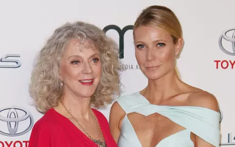 Secretele lui Gwyneth Paltrow pentru un ten fără riduri, la 47 de ani! Apelează la un truc simplu, învățat de la mama ei