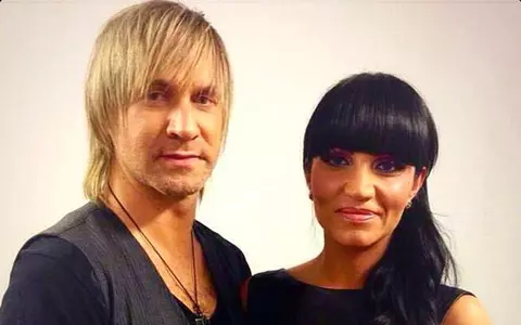 Alin Oprea și Larisa divorțează astăzi la notar. Soția artistului a venit de mână cu cei doi copii: ”Nu este deloc ușor”