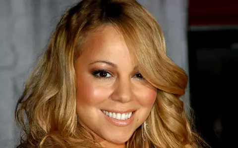 Sora prostituată a lui Mariah Carey a dat-o în judecată pe mama lor! A obligat-o să facă sex la 10 ani și să privească în timp ce alți copii erau abuzați