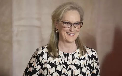 Se îmbracă românește! Meryl Streep, apariție de senzație, la 71 de ani: a purtat o ie și jeanși mulați