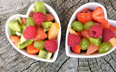 Fructele NU îngrașă! Un specialist în diabet și nutriție spulberă mitul cu date științifice. Ce trebuie să știți dacă vreți să slăbiți sănătos