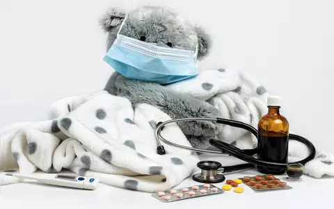 Remedii pentru febra cauzată de COVID-19 și alte infecții virale. Atenție la medicamentele pe care le luați!