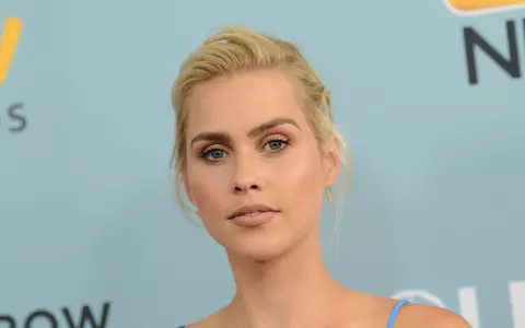 Claire Holt, actrița din Jurnalele vampirilor, a devenit mamă pentru a doua oară. A fost în travaliu 27 de ore!