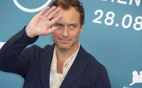 Jude Law confirmă ca a devenit tată pentru a șasea oară! Soția actorului a născut în secret
