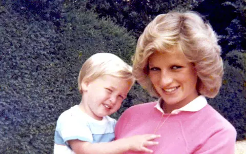 Prințul Harry, mărturisire dureroasă despre moartea Prințesei Diana: "Dacă aș fi știut că a fost ultima dată când am vorbit cu mama mea..."