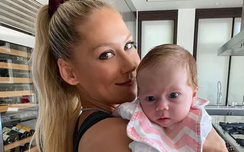 Cum arată fetița Annei Kournikova și a lui Iglesias. Mary are 7 luni: ''Enrique mic, cu ochi albaștri”