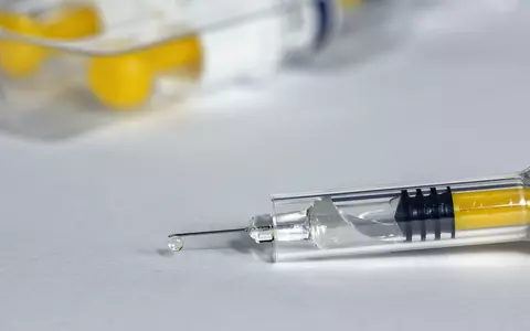 Vaccinul anti-COVID-19 dezvoltat de Universitatea Oxford începe să dea rezultate. Când va fi gata și ce preț va avea