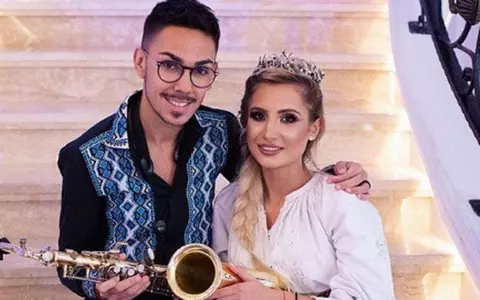 Cum A Inceput Povestea De Dragoste Dintre Armin Nicoară și Claudia Puican El Era Indrăgostit De Altă Cantăreață Galerie Foto Galerie Foto Stiri Vedete Si Evenimente Viva Ro