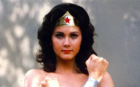 O mai ții minte pe Femeia Fantastică? Cât de bine arată Lynda Carter la 69 de ani!