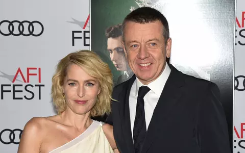 Ce relație este între Gillian Anderson și iubitul ei, după ce i-a devenit șef în The Crown: "I-a interzis să..."