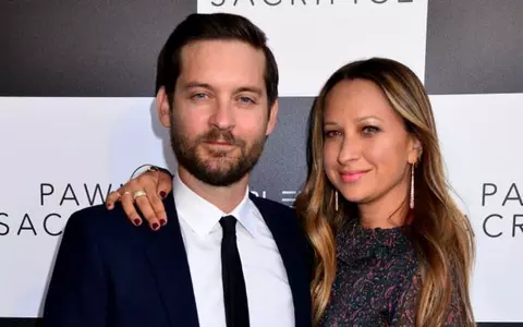 Adio, dar rămân cu tine! Jennifer Meyer a depus actele de divorț abia după 4 ani de la despărțirea de Tobey Maguire