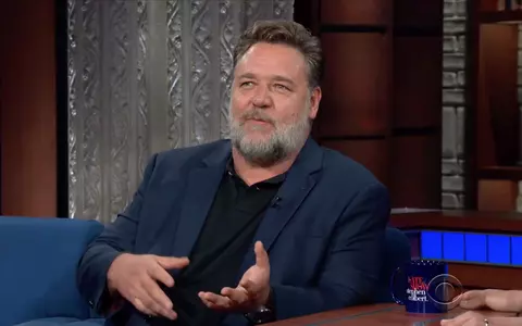 Russel Crowe are o nouă iubită! Cine este și cum arată actrița cu 26 de ani mai tânără