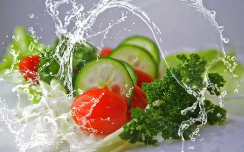 Alimentele cu calorii negative. Care sunt și cum ne ajută să slăbim
