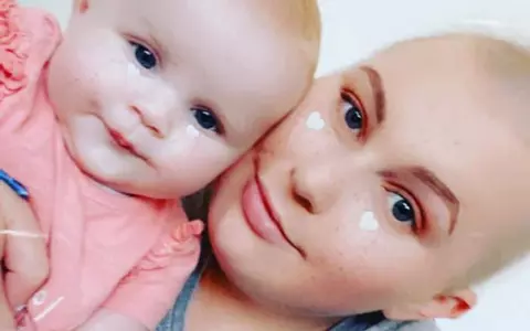 O tânără de 21 de ani, însărcinată și diagnosticată cu cancer a refuzat chimioterapia, pentru a-și salva bebelușul: ”Sub nicio formă nu am vrut să fac avort”