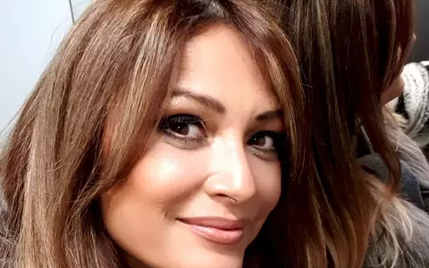 Anca Turcașiu, gest total neașteptat, în plină stradă! Cum a fost fotografiată de paparazzi, după ce și-a făcut cumpărăturile