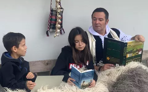 Daniel Buzdugan recunoaște că este un tată exigent: "Nu merge întotdeauna cu vorba bună, negocierea cu mine e grea"/ INTERVIU