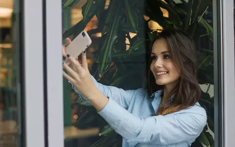 Ce este dismorfia Snapchat, sindromul urâțeniei închipuite: "Oamenii nu mai conștientizează cum arată în realitate"
