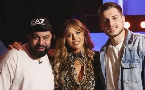 Primele imagini cu Florin Salam, după ce a lipsit de la finala X Factor. A petrecut cu familia, într-un restaurant