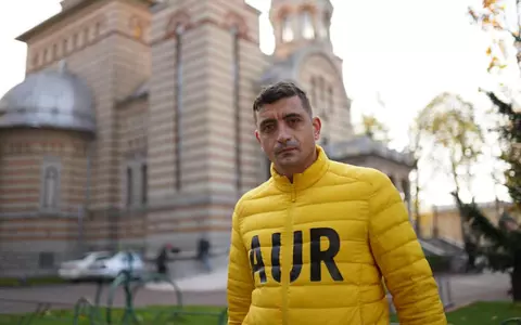 Cine este George Simion, președintele AUR și ce avere are. Este de profesie economist și are doar 34 de ani