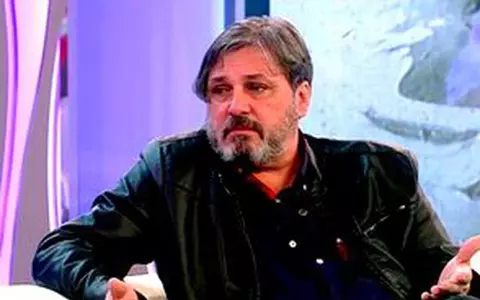 Scandal la parastasul de un an al lui Cornel Galeș! "Iau toate florile voastre și le arunc de pe mormânt"