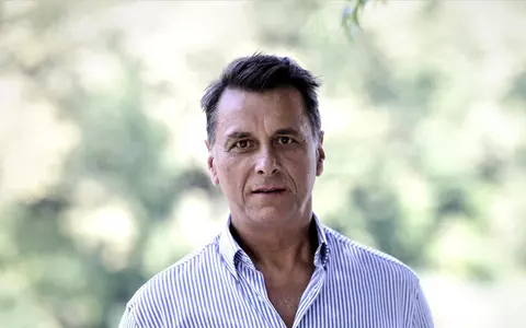 Povestea neștiută a lui Bogdan Stanoevici. A plecat din țară înainte de Revoluție și a luat-o de la zero