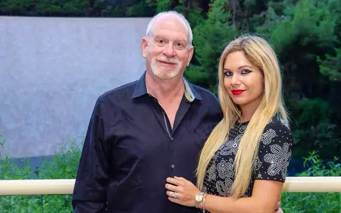 Timișoreanca Iasmina îi face încă un copil milionarului care deține Statuia Libertății: "A rămas cu gura căscată!"