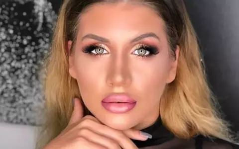 Alexandra Diaconescu de la Insula Iubirii a născut. Prima poză cu Ines