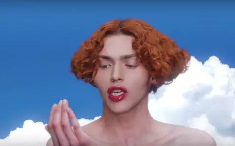 Cântăreaţa Sophie a murit în casa ei din Atena! Avea 34 de ani și colaborase cu Madonna și Lady Gaga