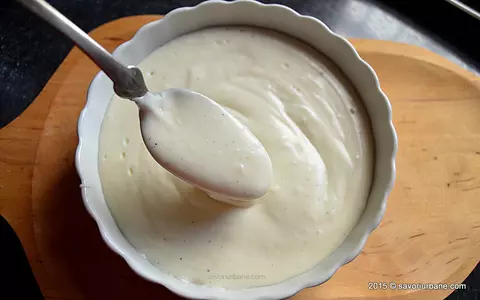Ce este sosul Bechamel și cum se face. Rețeta simplă