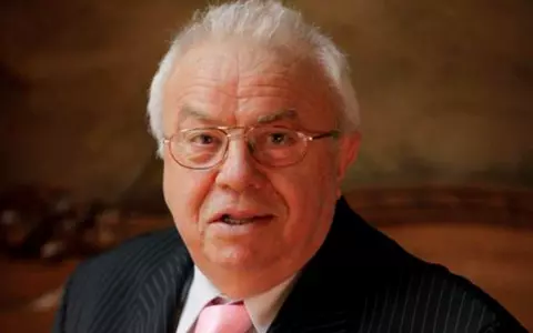 Alexandru Arșinel are doi fii. Cu ce se ocupă Cristian și Bogdan: nu i-au moștenit talentul