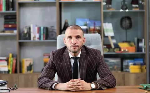 Cine este Ștefan Mandachi, primul "Șef sub acoperire". Are doar 34 de ani și e milionar
