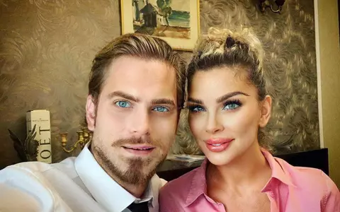 Cum se simt Alina Laufer și copiii, la trei săptămâni de la naștere. „Gemenii sunt la ATI și îi poate vedea 10 minute pe zi”/ EXCLUSIV