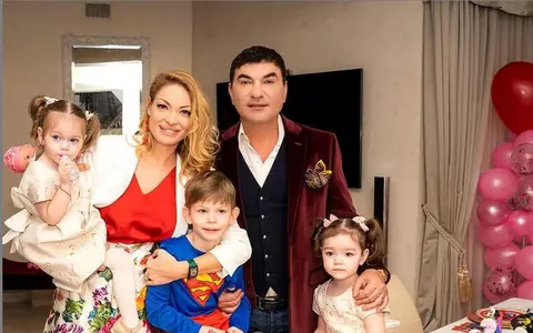 Gemenele cuplului Valentina Pelinel - Cristea Borcea au împlinit 2 ani! Cum arată acum fetițele și cum au fost sărbătorite