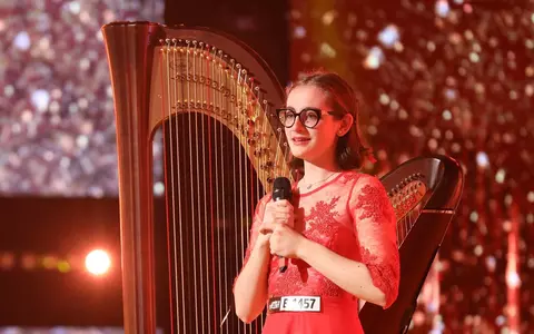 Cine este Daria Batschi, "fata cu harpa", de la Românii au talent. A primit Golden Buzz de la Andi Moisescu