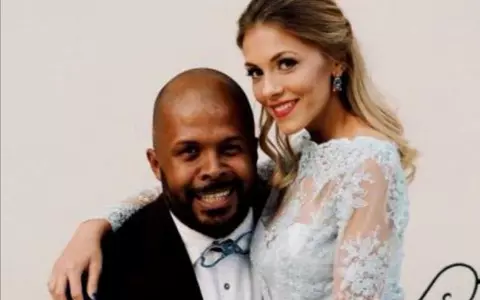 Ce frumoasă e Namiko, fiica Andreei și a lui Cabral Ibacka, la 2 ani. Micuța îi seamănă leit tatălui!