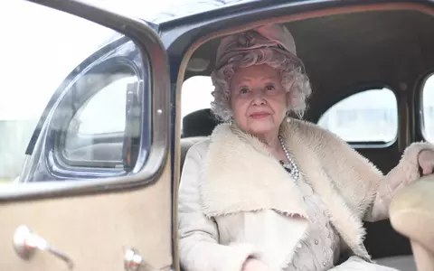 Rodica Popescu Bitănescu, roast istoric la iUmor! Regina Elisabeta stârnește hohote de râs
