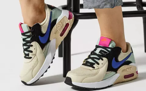 (P) Un outfit în stil sport cu sneakerși la modă
