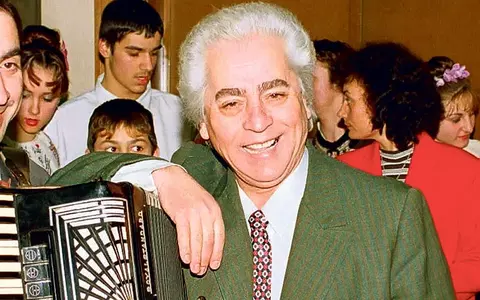 Ion Lăceanu, aplaudat de președintele John Kennedy și soția lui, după ce a cântat pentru ei: "Au dat mâna cu noi"