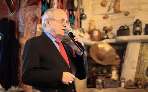Fiica lui Nelu Ploieșteanu, împietrită de durere la o lună de la decesul tatălui: "Trebuia să mai trăiască"