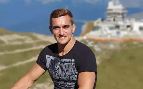 Marian Drăgulescu are doi copii. Fiul îi calcă pe urme, iar fata a avut grave probleme de sănătate
