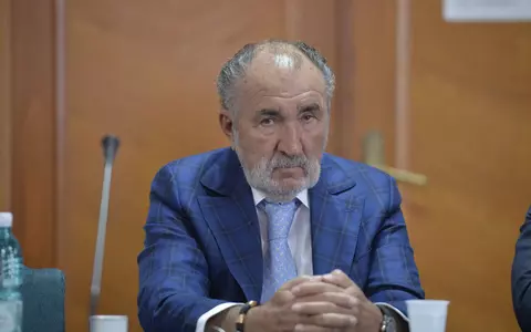 Ion Țiriac a avut COVID-19 la 82 de ani. S-a vaccinat, după ce s-a vindecat: ”Am avut norocul norocului”