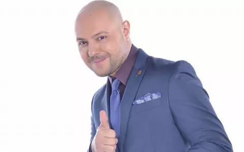 Mihai Mitoșeru s-a afișat pentru prima oară cu o femeie, după divorțul de Noemi. Blonda seamănă cu fosta soție