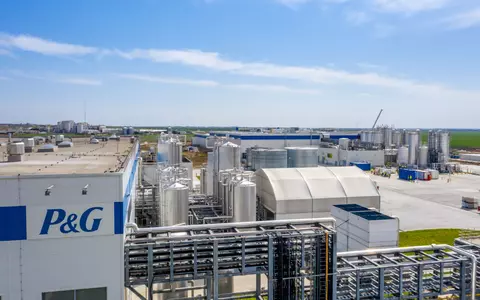 (P) P&G inaugurează o nouă fabrică ce va produce capsule de detergent Ariel PODS pentru consumatorii europeni
