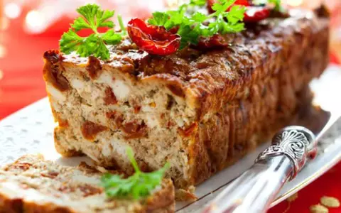 Rețetă de drob cu pui și legume. Se prepară rapid și ușor