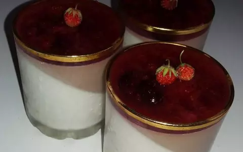 Rețetă de Panna Cotta. Perfectă pentru orice ocazie